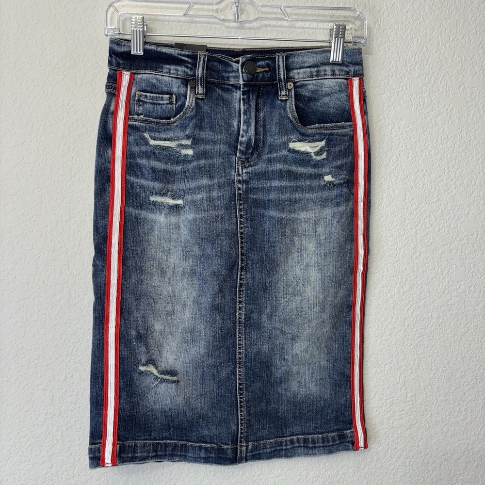 NWT BLANKNYC Distressed Denim Blue Jean Skirt with Red Accents Women's Size 24